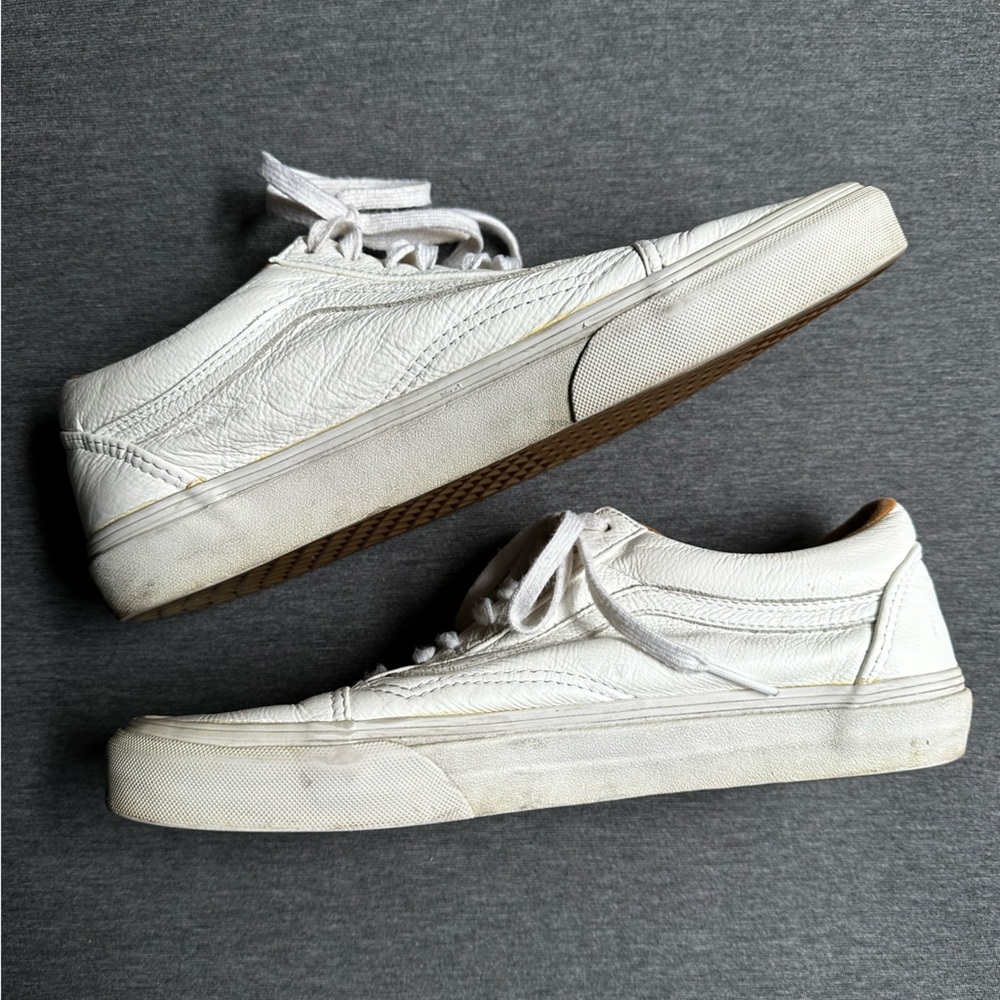 Vans White Leather Lace Up Sneakers Men SZ 9